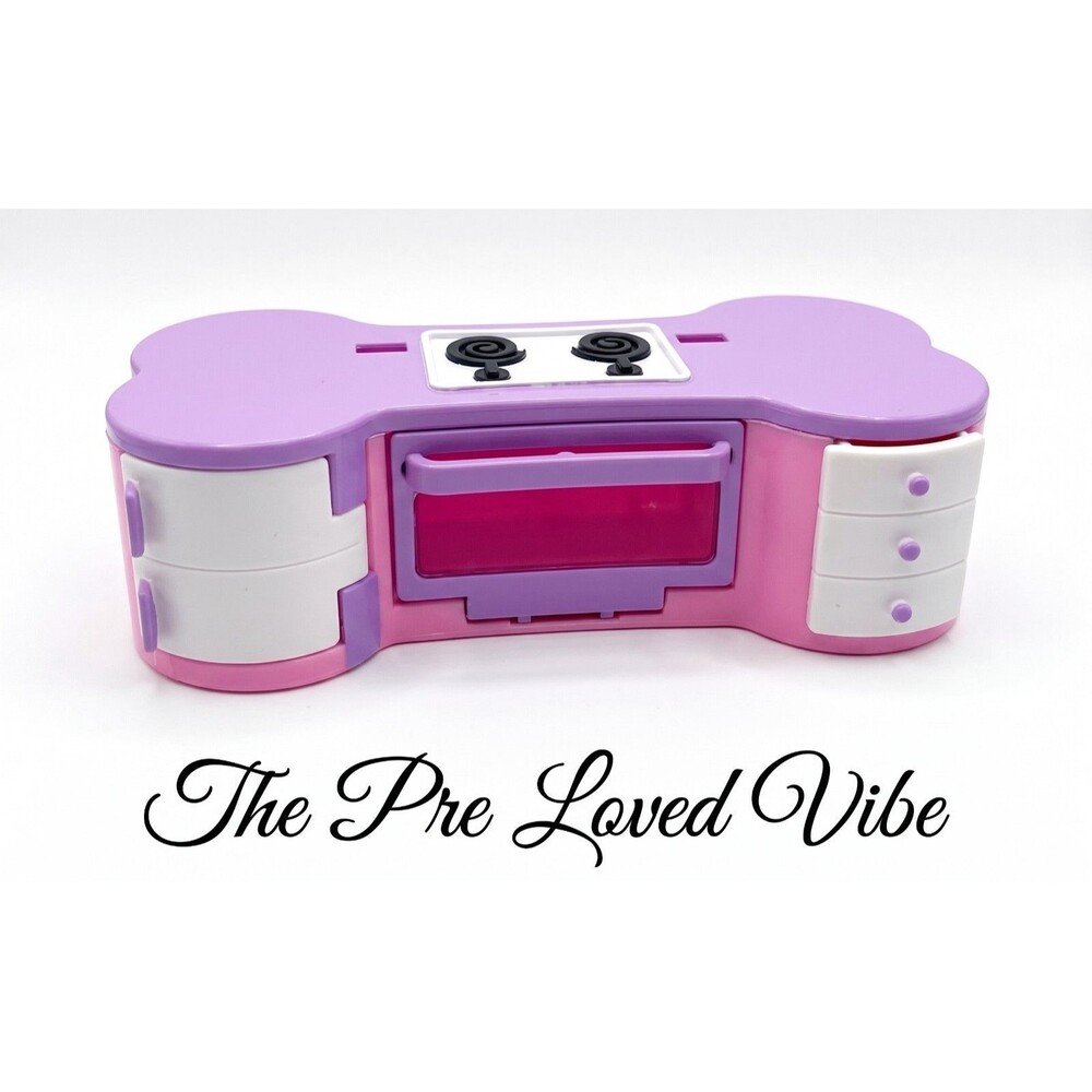 Doggy Daycare  Table/Stove 2004 Toy
